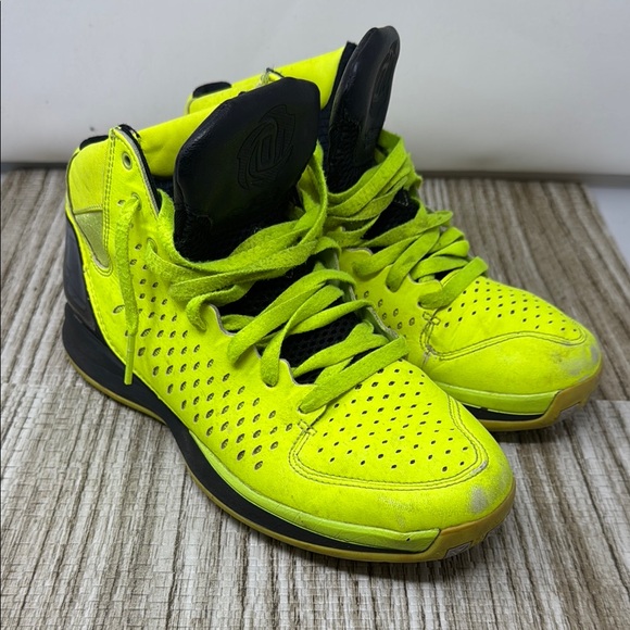 Adidas Derrick Rose Sneakers - Picture 1 of 12